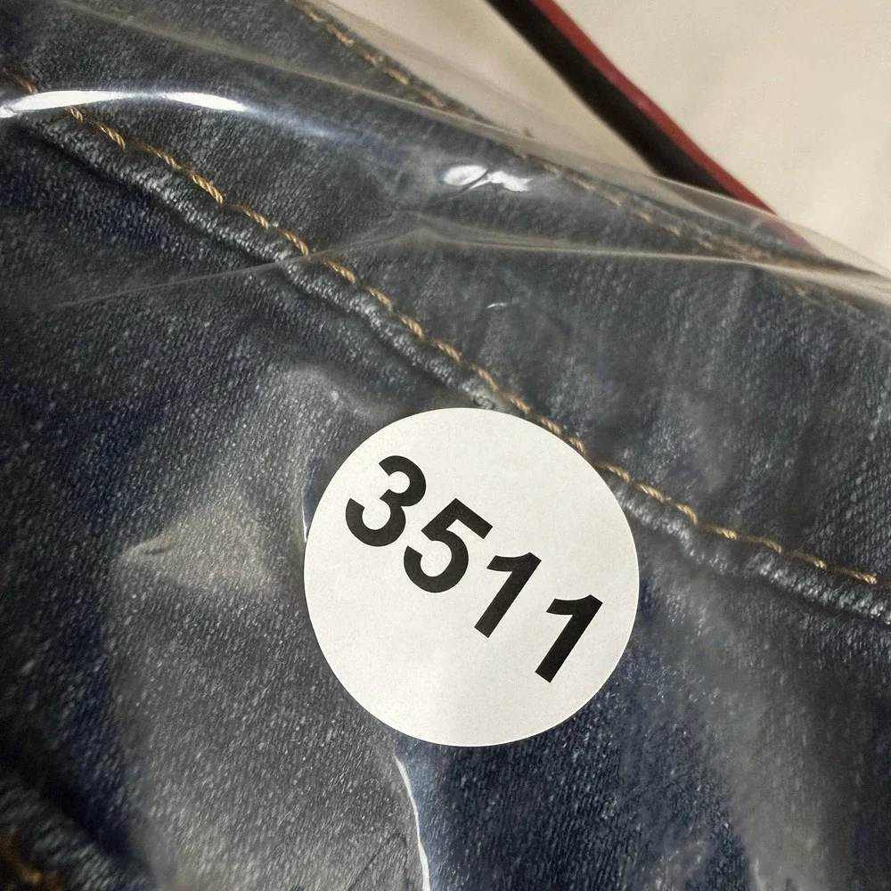 Levi's Men's 33x30 Blue Wash Slim Straight Leg
